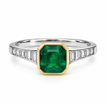 Emerald & Diamond Ring