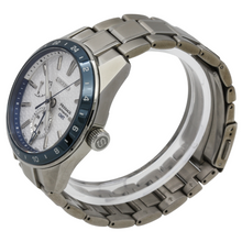 Seiko GMT Sharp Edge SPB269J1