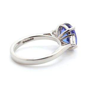 Tanzanite & Diamond Ring