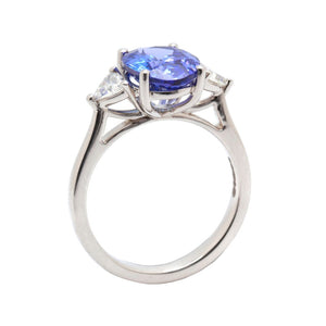 Tanzanite & Diamond Ring